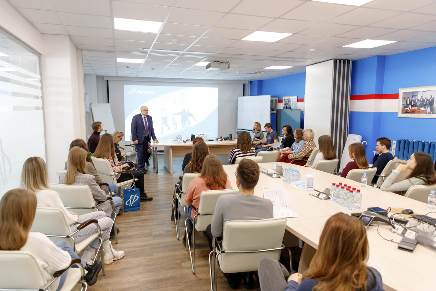 Petrovax hosts a visit by State University of Management students